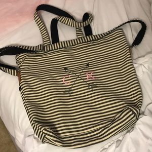 🌸 NWOT Retro Metro Fold -Over 🌸